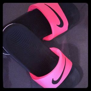 Nike slides